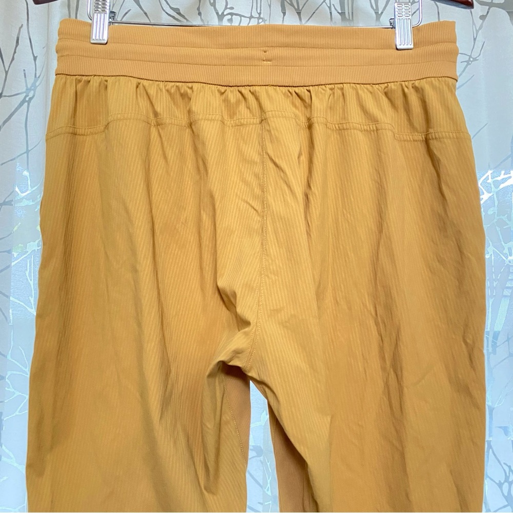 Lululemon gold buff golden yellow beyond the studio slim fit pants - Picture 7 of 12